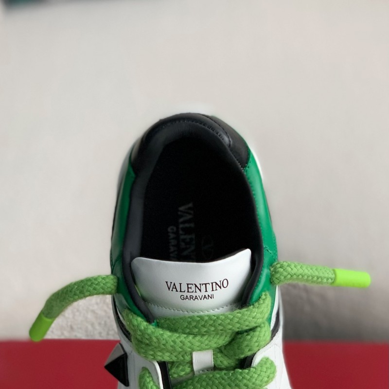 va*t*no One Stud Sneakers