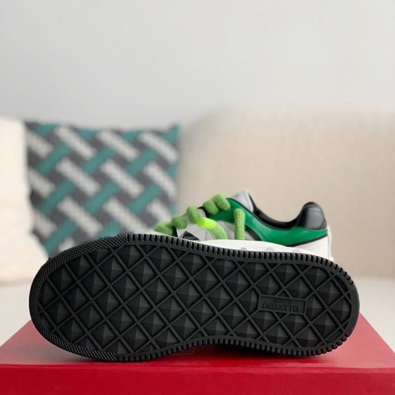 va*t*no One Stud Sneakers