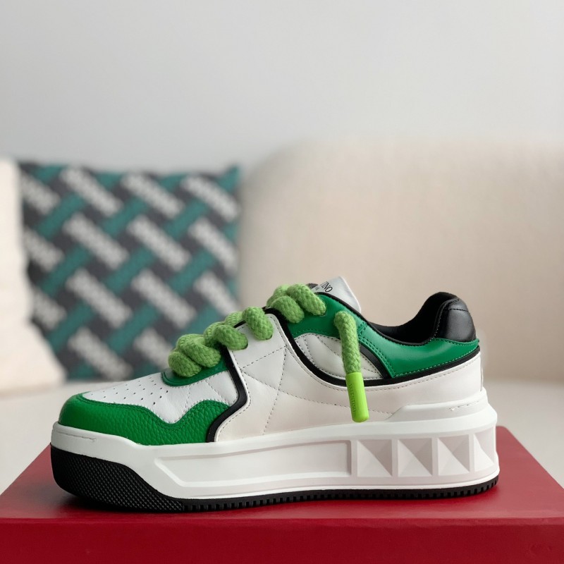 va*t*no One Stud Sneakers