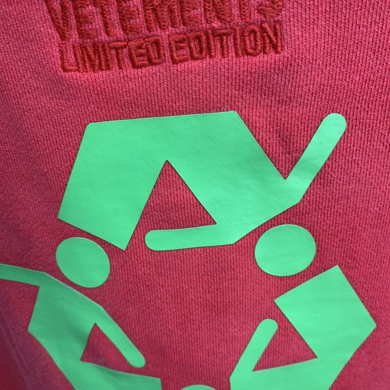 Ba*len*cia*ga lettered washed sweatshirt