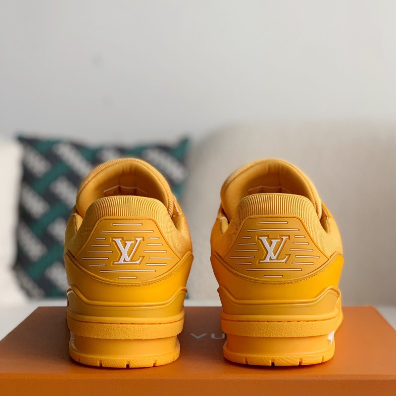 L0*is V*t0n TRAINER Sneakers