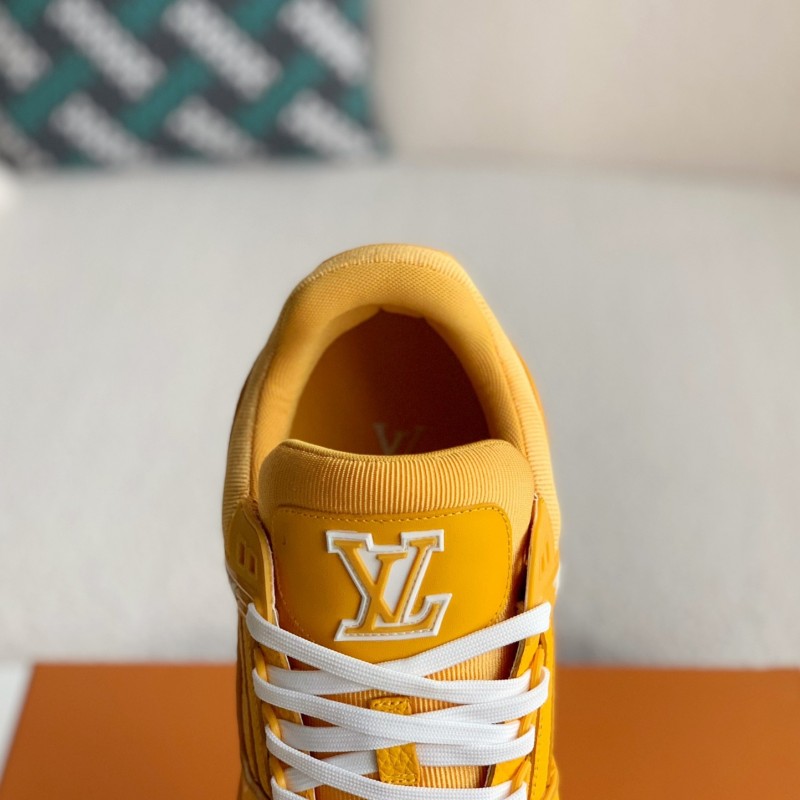 L0*is V*t0n TRAINER Sneakers