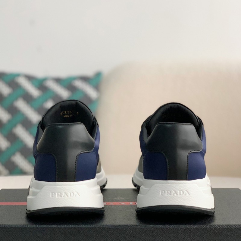 Pra*a Sneakers