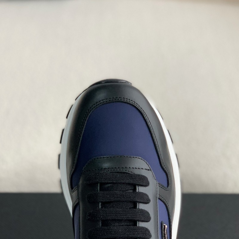 Pra*a Sneakers