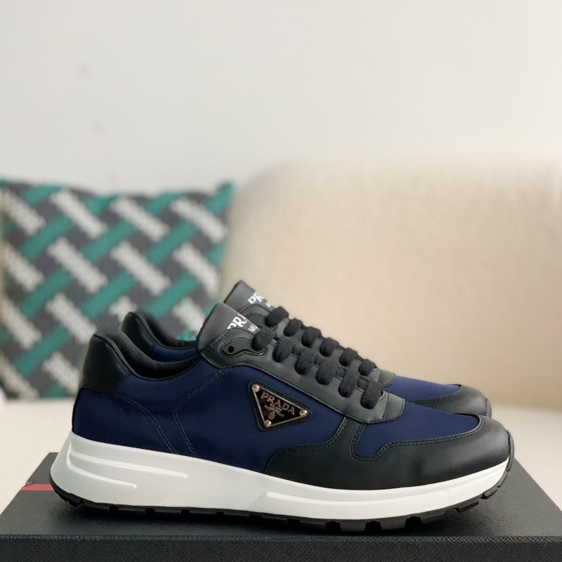 Pra*a Sneakers