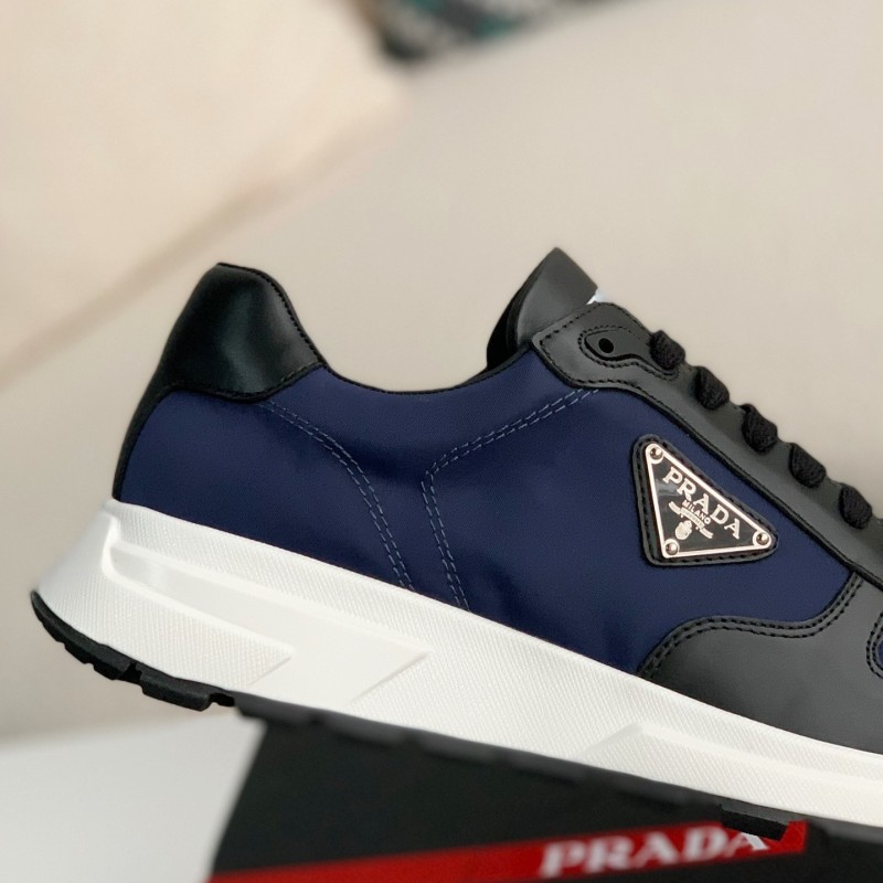 Pra*a Sneakers