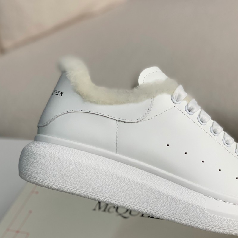 Ale*d*r M*Q*en  Sneakers