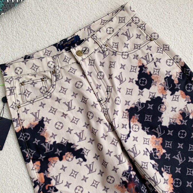 L0*is V*t0n Denim Costumes