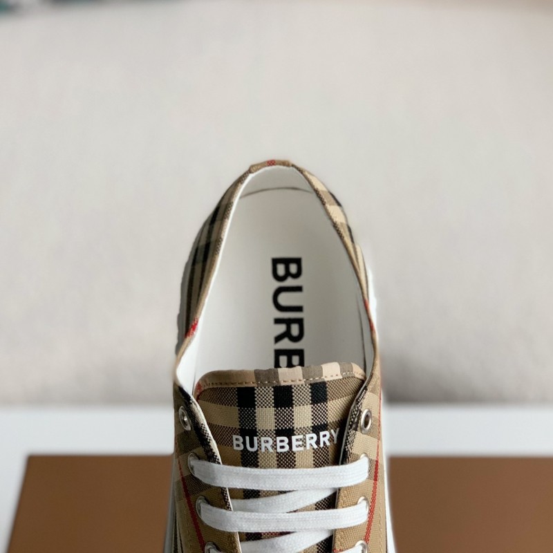 B**rry Low cut casual sports shoes