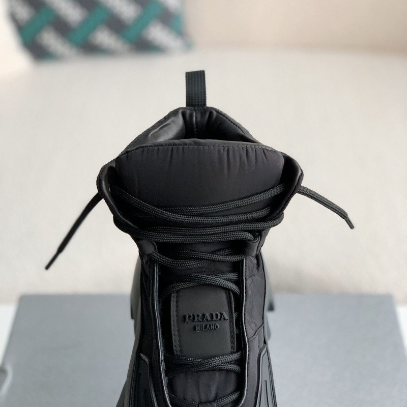 Pra*a Cloudbus Thunder technology fabric sneakers