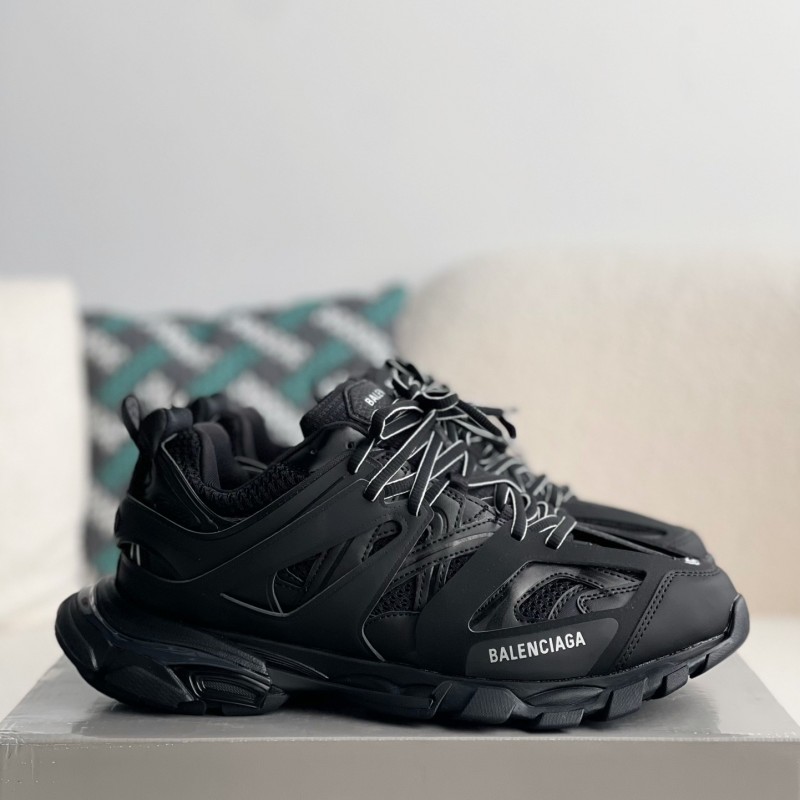 Ba*len*cia*ga sneakers