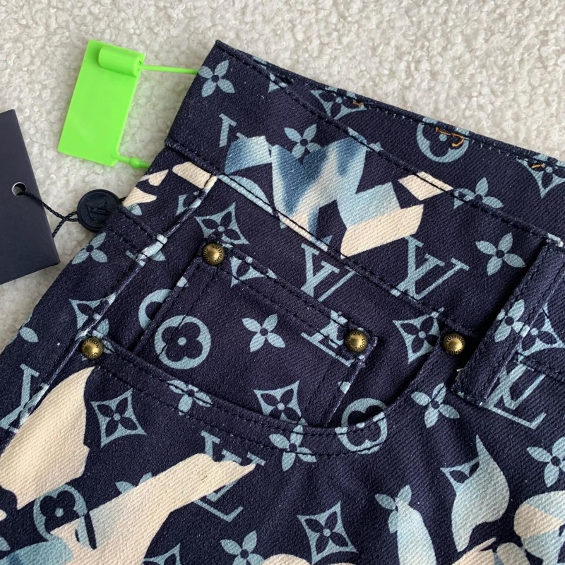 L0*is V*t0n Denim Costumes