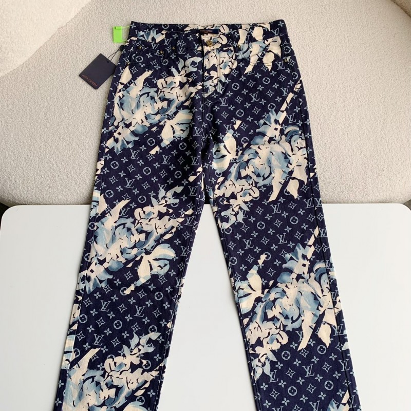 L0*is V*t0n Denim Costumes