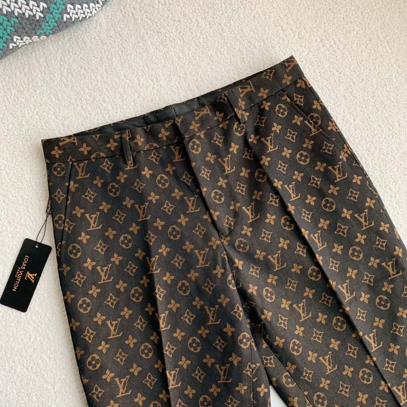L0*is V*t0n Casual trousers