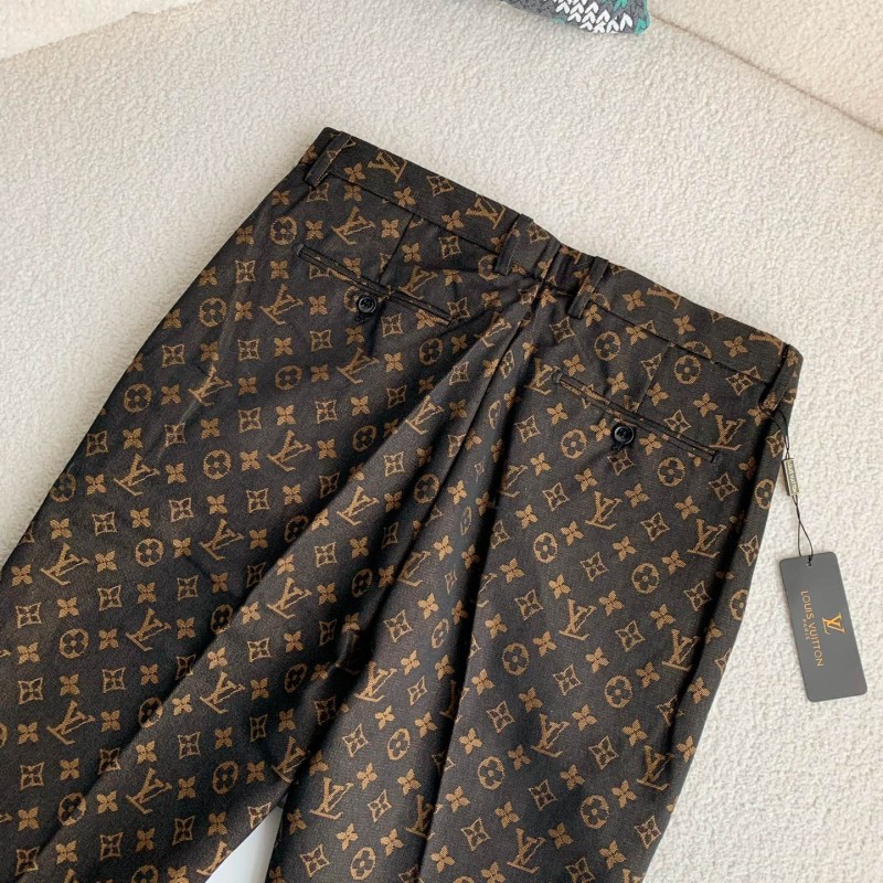 L0*is V*t0n Casual trousers