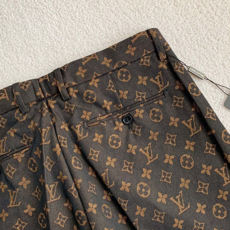 L0*is V*t0n Casual trousers