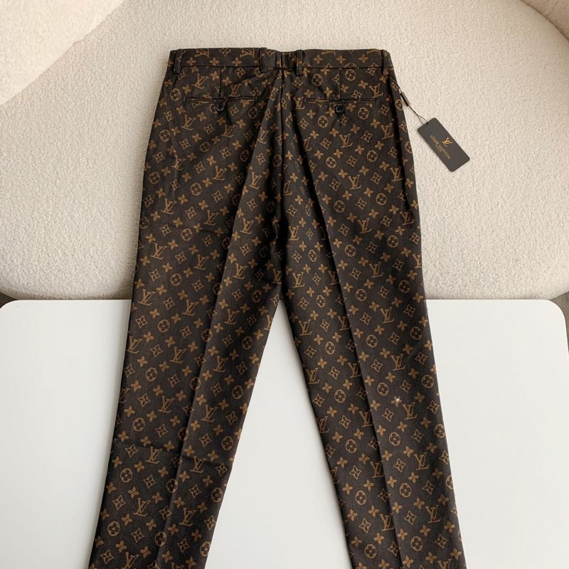 L0*is V*t0n Casual trousers