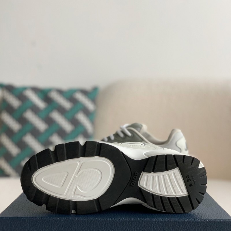 D*0r B57 New Sneaker