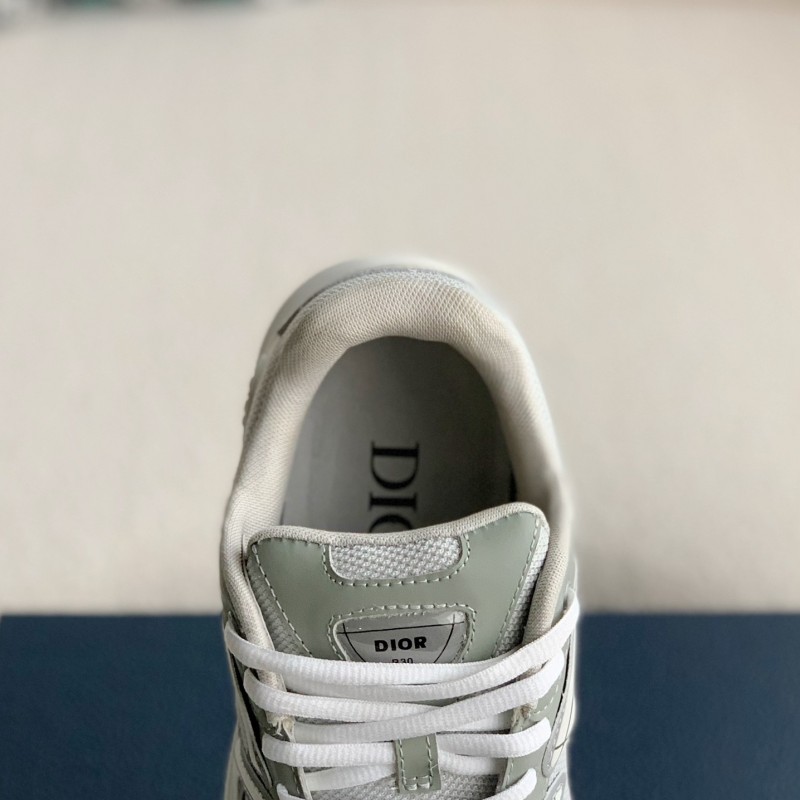 D*0r B57 New Sneaker