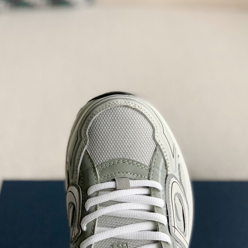 D*0r B57 New Sneaker