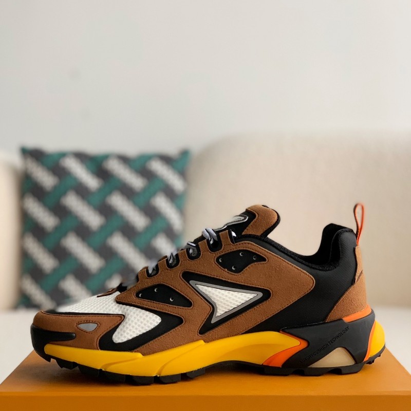 L0*is V*t0n Runner Tatic Sneakers