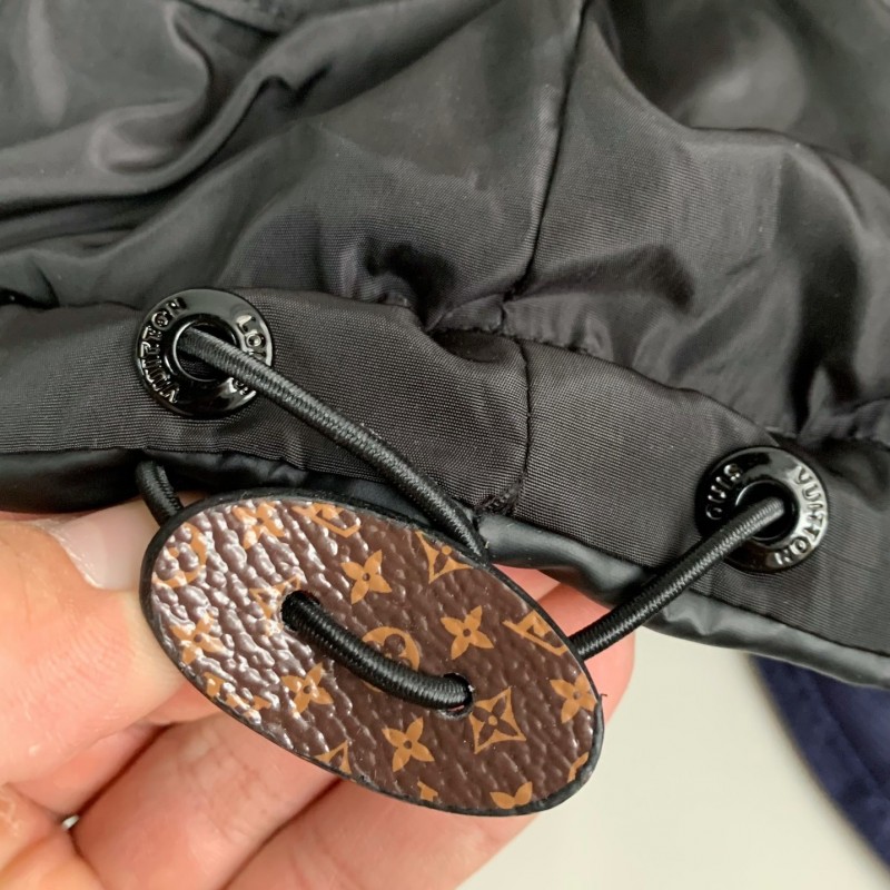 L0*is V*t0n LOGO Down Jacket