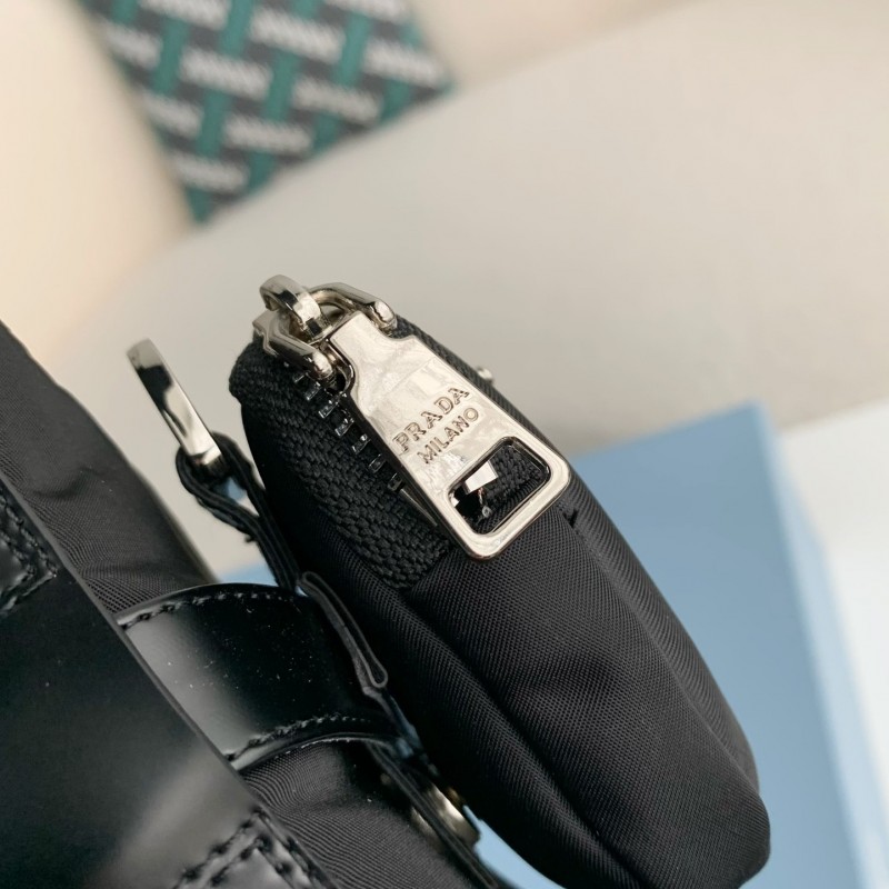 Pra*a Cloudbus Thunder technology fabric sneakers