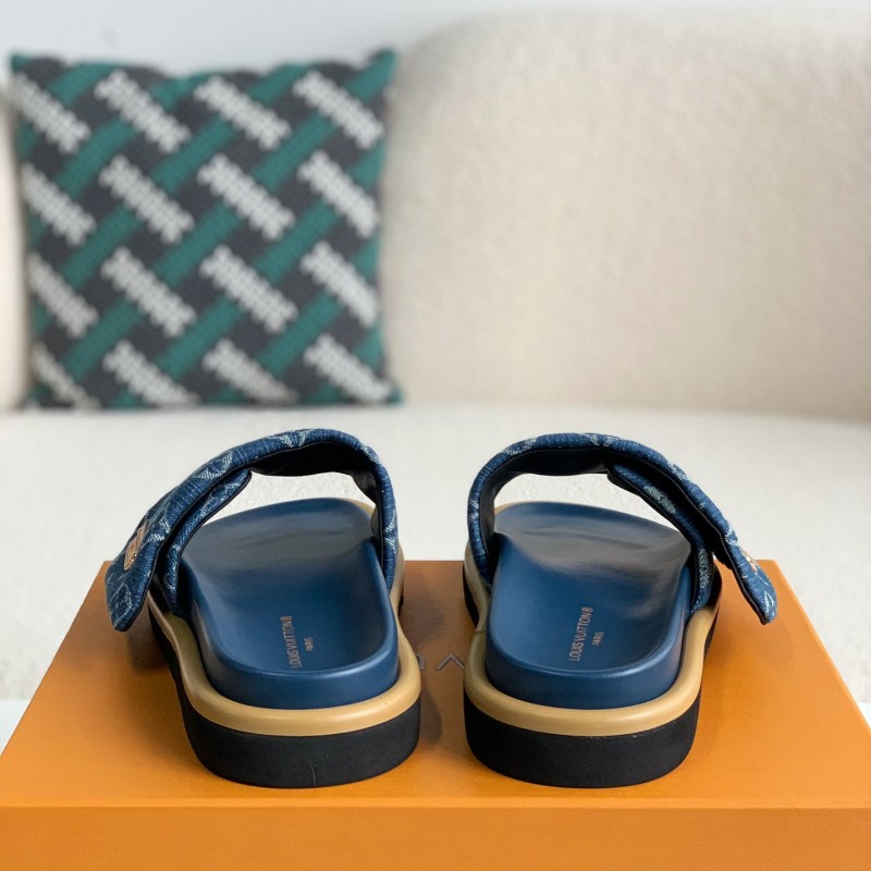 L0*is V*t0n SLIPPERS