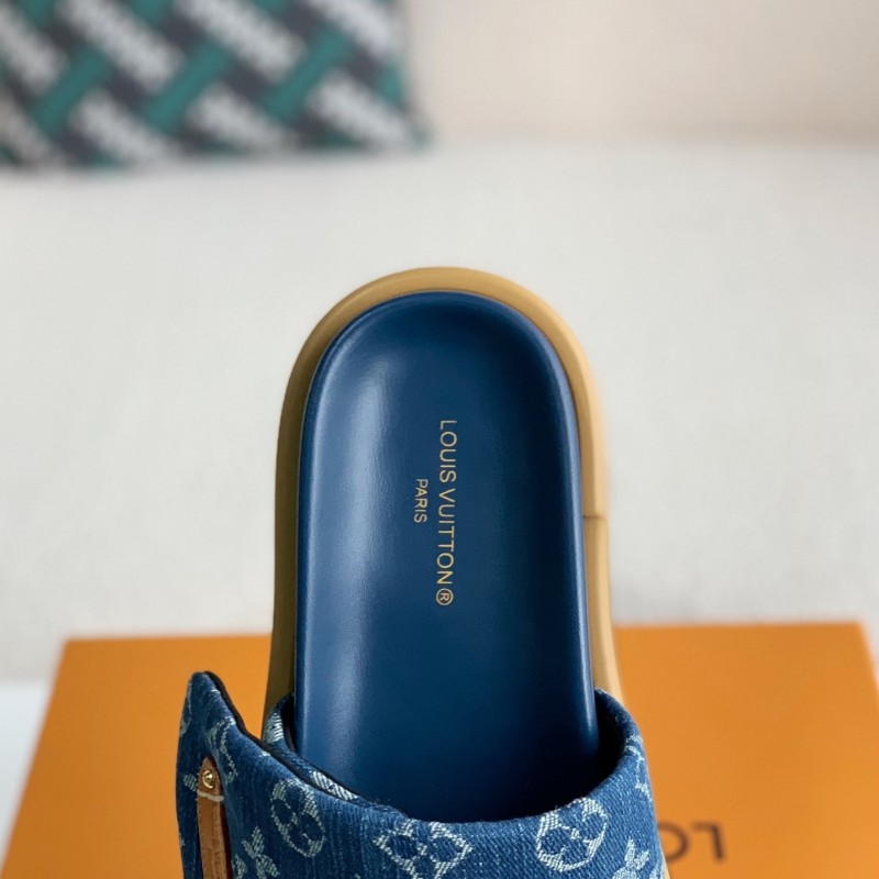 L0*is V*t0n SLIPPERS