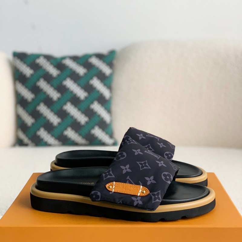 L0*is V*t0n SLIPPERS