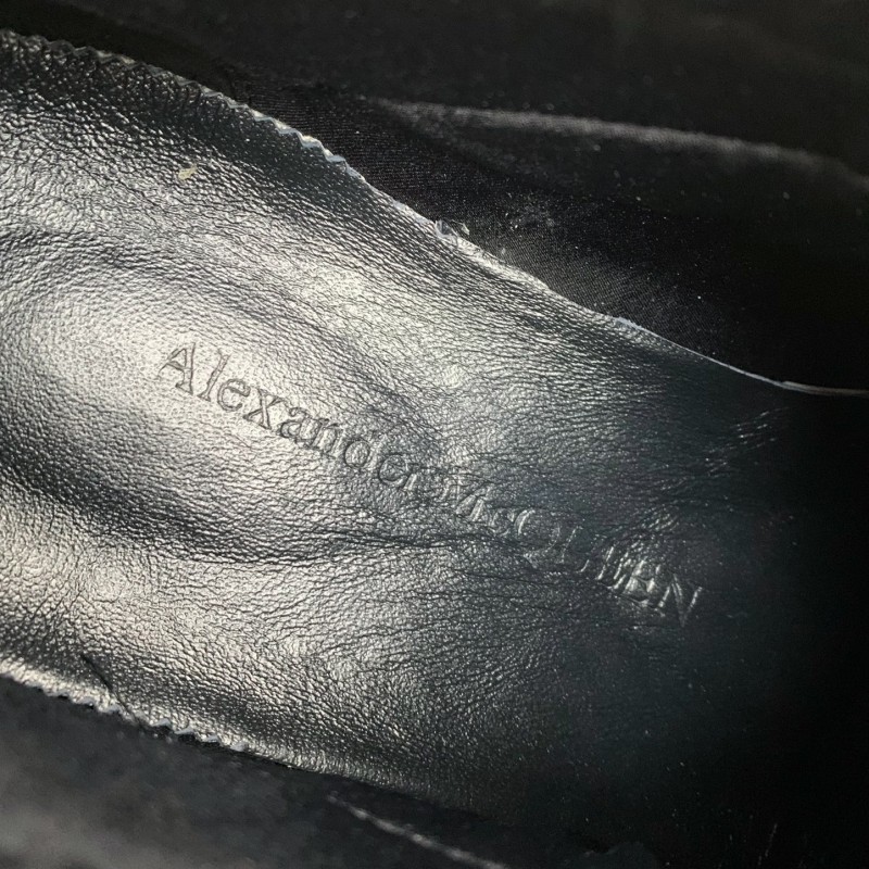 Ale*d*r M*Q*en  Sneakers