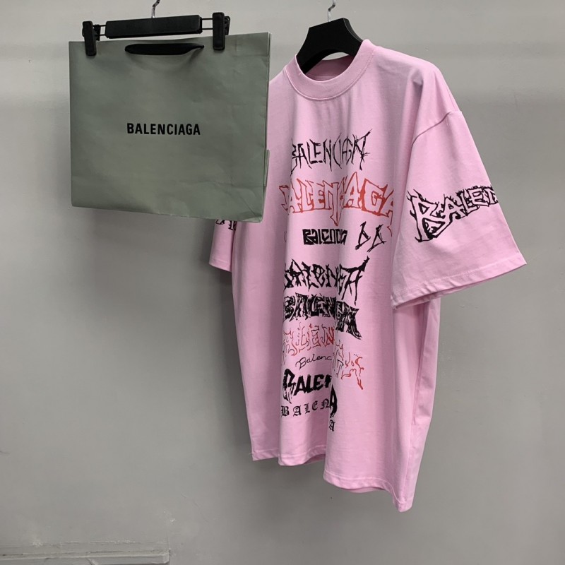 Ba*len*cia*ga doodle year of the Dragon Alphabet T-shirt