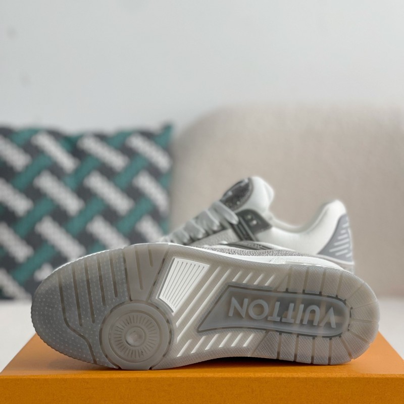 L0*is V*t0n Trainers Sneakers