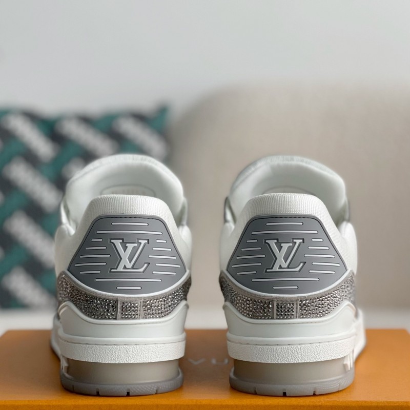 L0*is V*t0n Trainers Sneakers