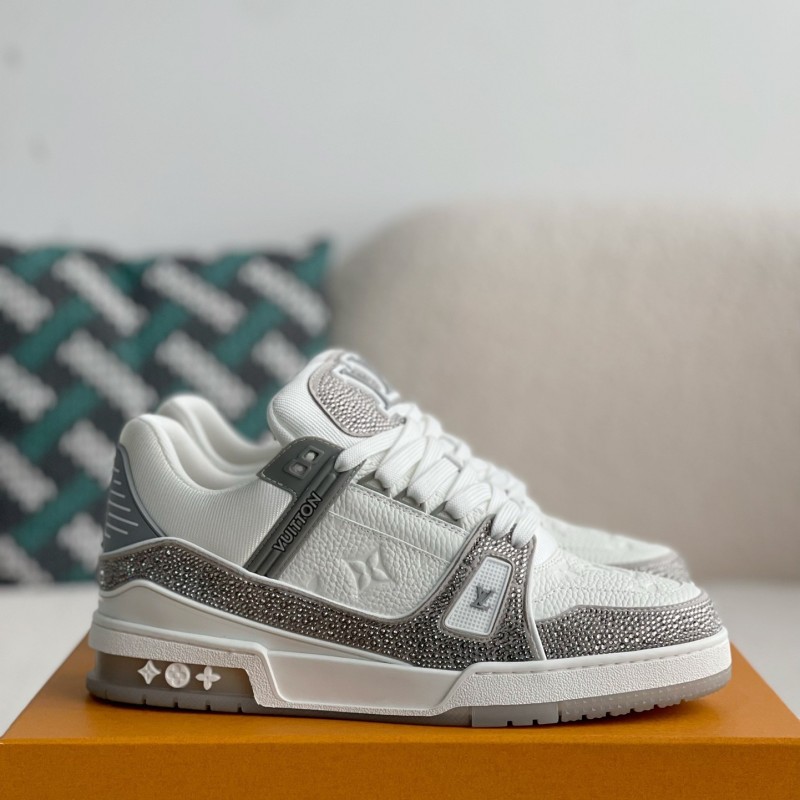 L0*is V*t0n Trainers Sneakers