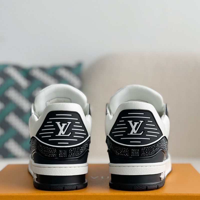 L0*is V*t0n Trainers Sneakers