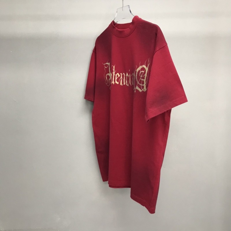 Ba*len*cia*ga Sanskrit lettering industrial paint T-shirt