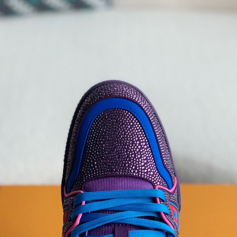 L0*is V*t0n TRAINER Sneakers