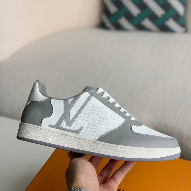 L0*is V*t0n SNEAKERS