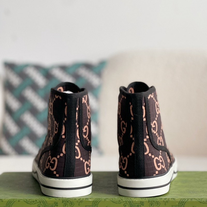 G*u*i High-top shoes