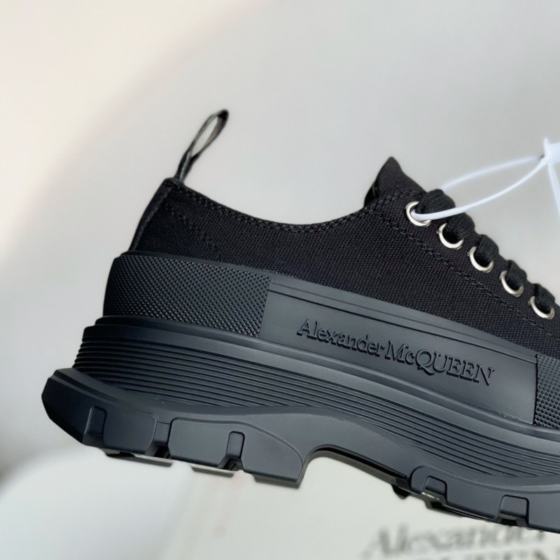 Ale*d*r M*Q*en  Sneakers