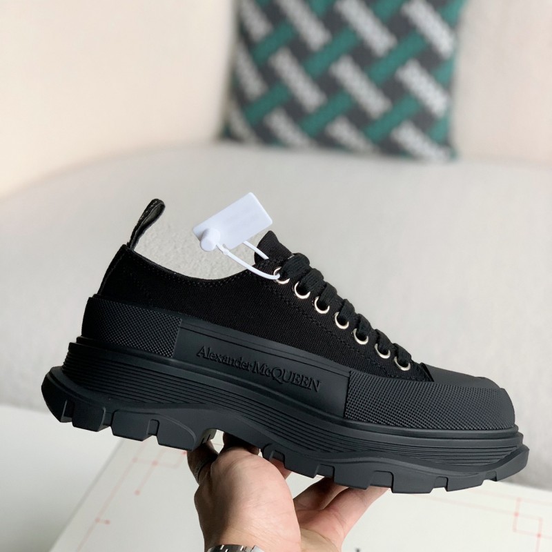 Ale*d*r M*Q*en  Sneakers