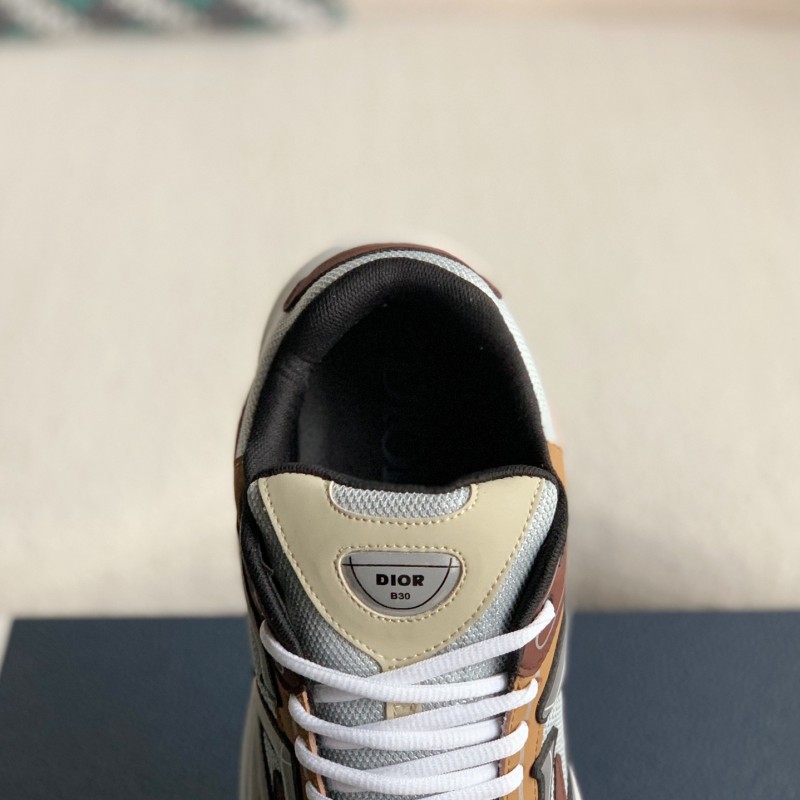 D*0r B57 New Sneaker