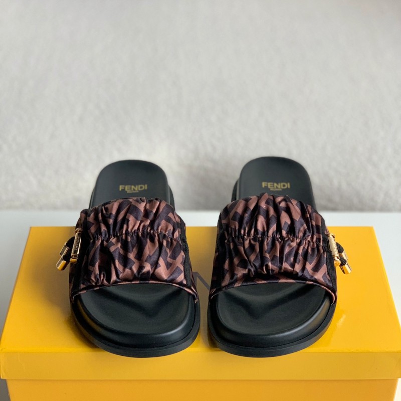 F**di slippers