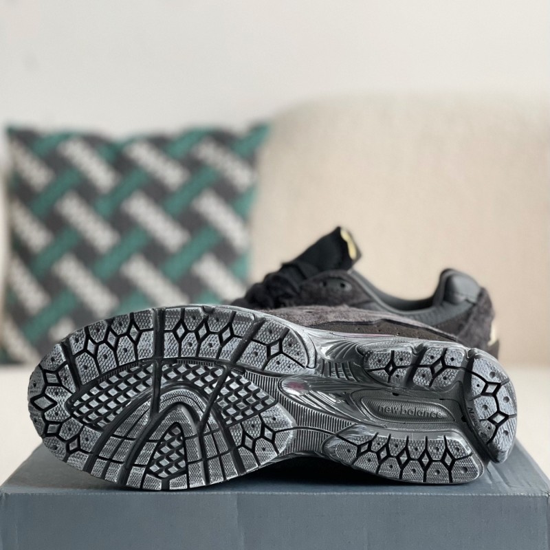 S*pBro xNew Balance NB 2002R Protection Pack Sneakers