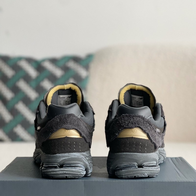 S*pBro xNew Balance NB 2002R Protection Pack Sneakers