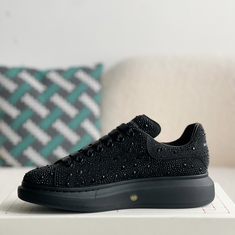 Ale*d*r M*Q*en  Sneakers