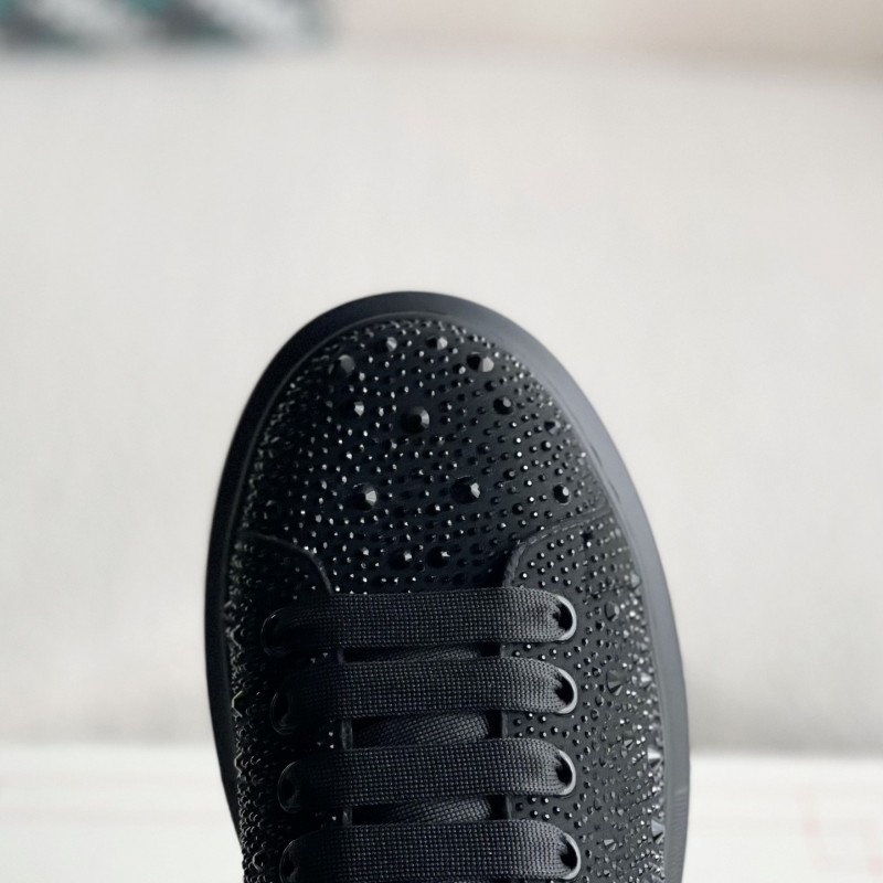 Ale*d*r M*Q*en  Sneakers