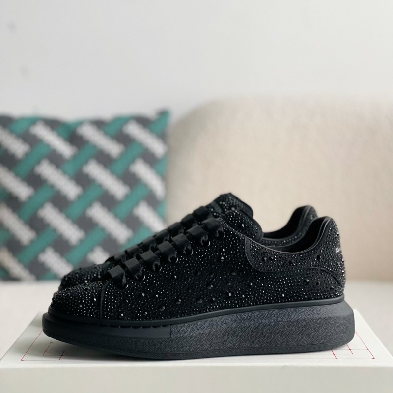 Ale*d*r M*Q*en  Sneakers