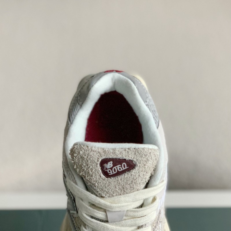 New Balance 2022R Phantom 9060 Sneakers